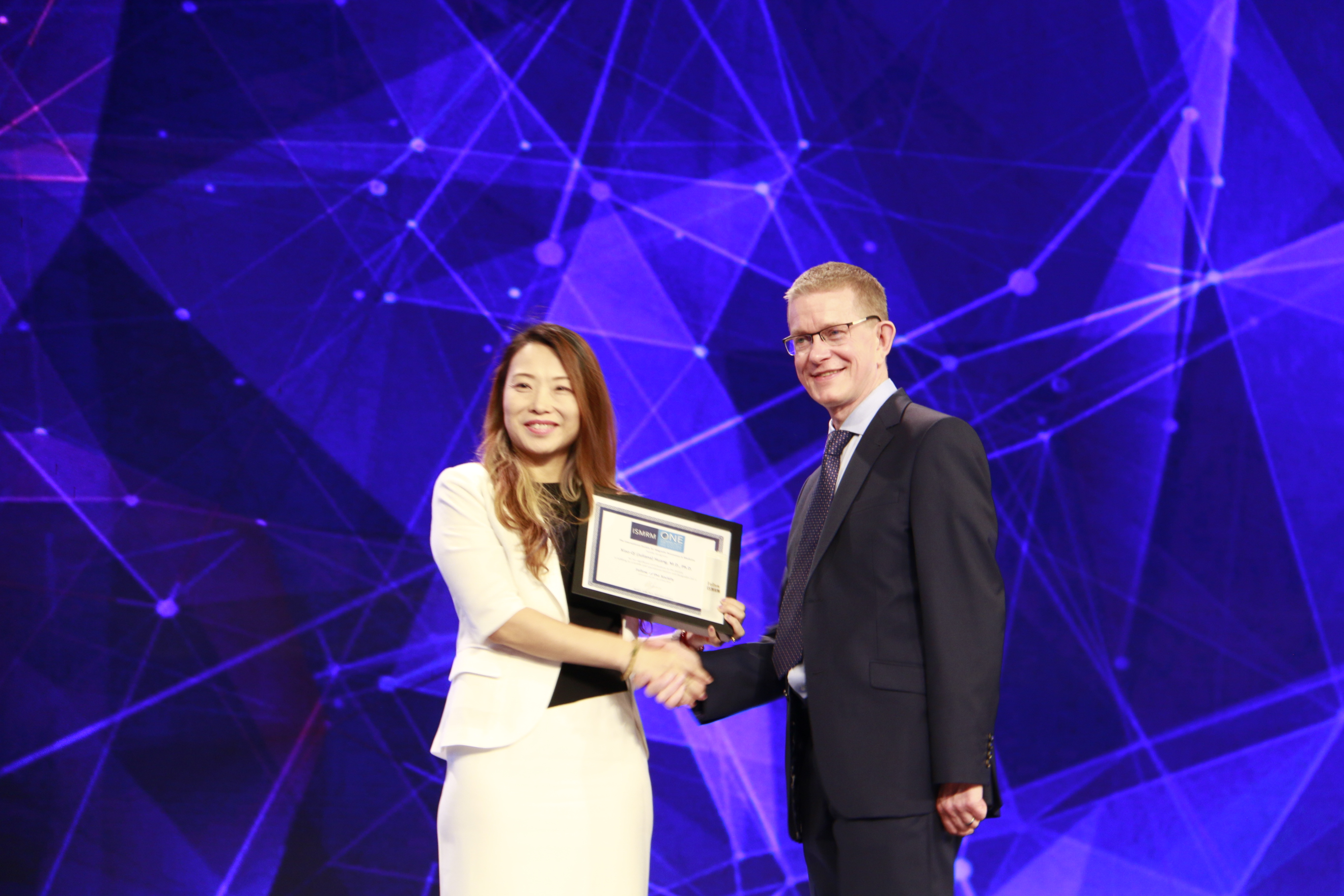 黄晓琦获 ISMRM senior fellow.jpg
